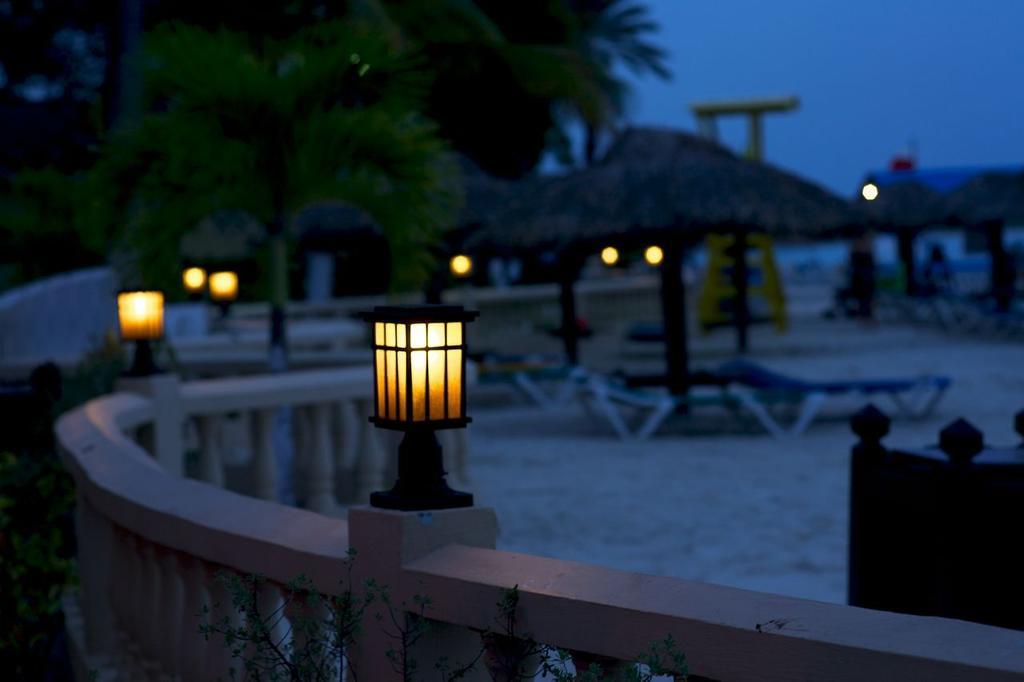 Starfish Halcyon Cove Hotel Dickenson Bay Luaran gambar